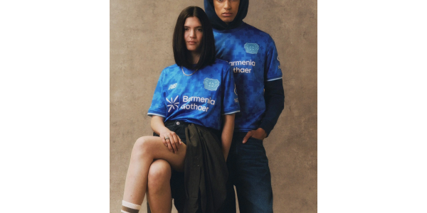 Bayer 04 Leverkusen, druga wyjazdowa koszulka na sezon 2025-26